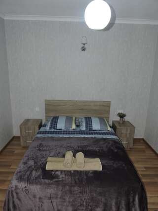 Гостевой дом Eto Guesthouse Телави Двухместный номер с двуспальной кроватью и дополнительной кроватью-4